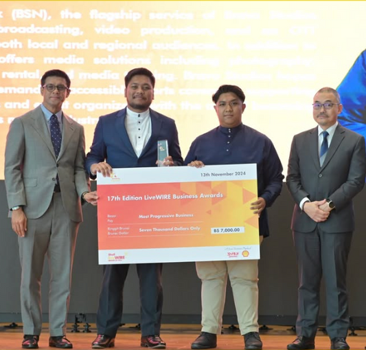 Bravo Studios wins Best Progessive Business at the 17th LiveWIRE Business Awards